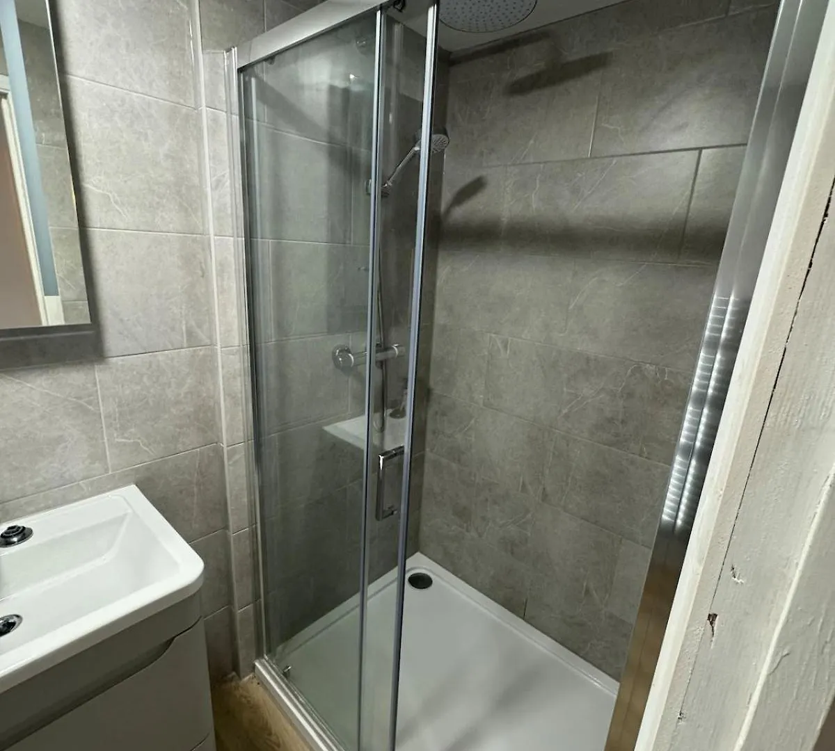 Spacious House - Thorpe Park Staines-upon-Thames Holiday home